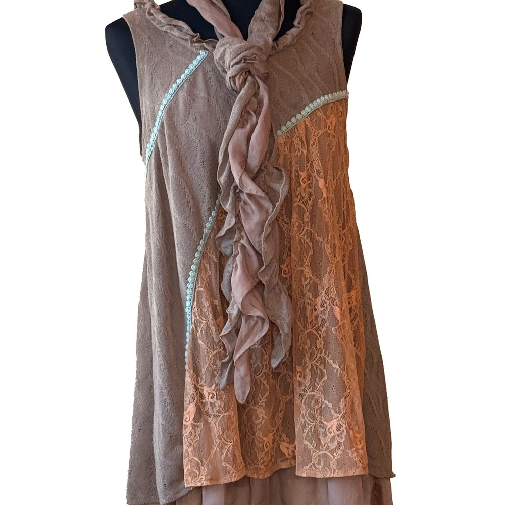 Elegant Lace Midi Dress in Brown and Tan